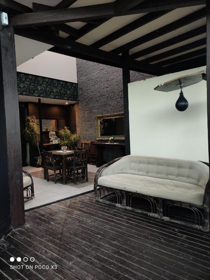 Pousada Bravo House Balneário Camboriú Екстериор снимка
