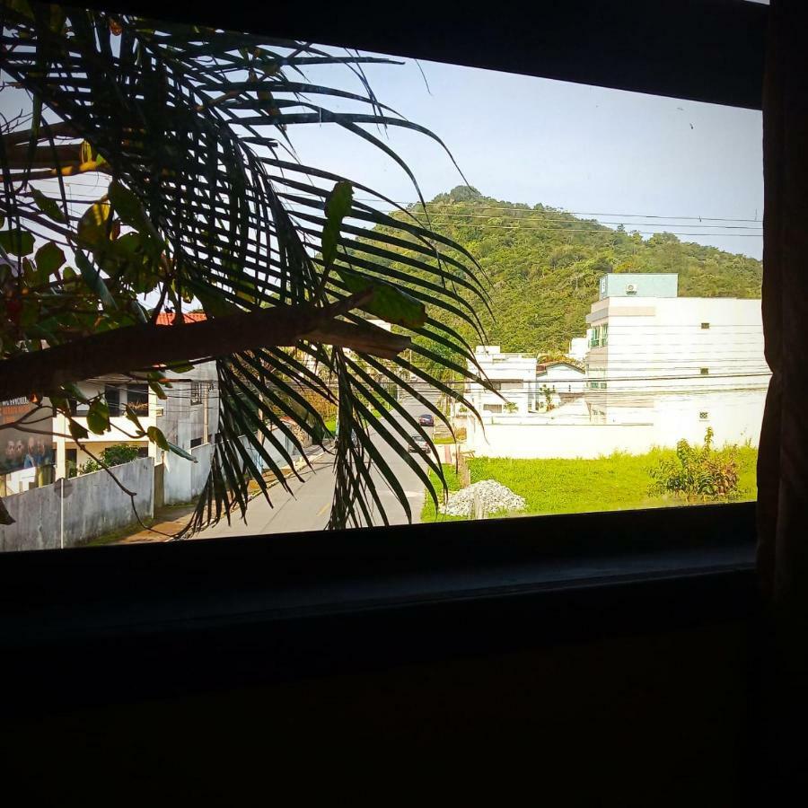Pousada Bravo House Balneário Camboriú Екстериор снимка